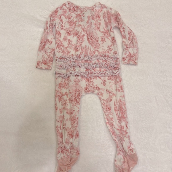 POSH PEANUT 3-6 months sleeper. - Picture 5 of 5